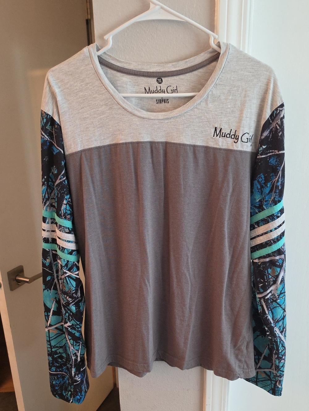 Women's Muddy Girl 2x Teal Serenity Camo - Gray with Teal Accent